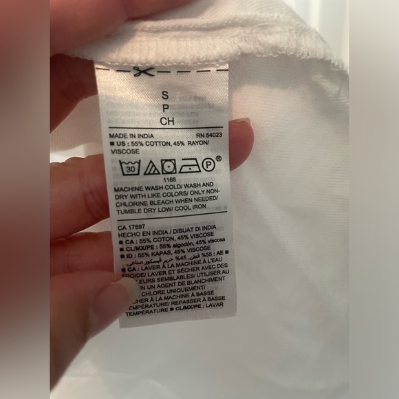 Old Navy Lightweight Popover Tunic - Cally Lily White - Picture 5 of 5